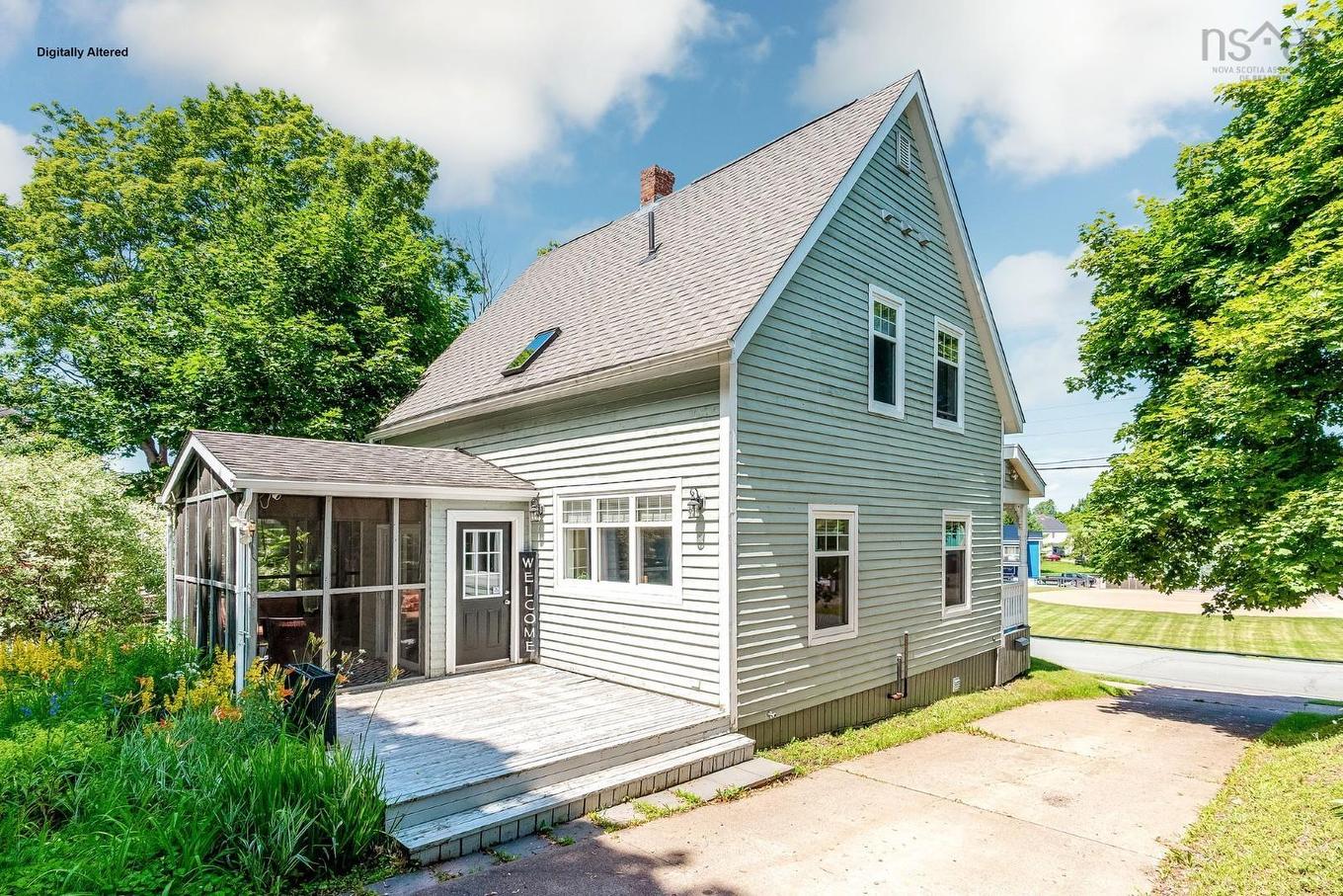 33 Beacon Street, Amherst, NS - Outdoor With Exterior