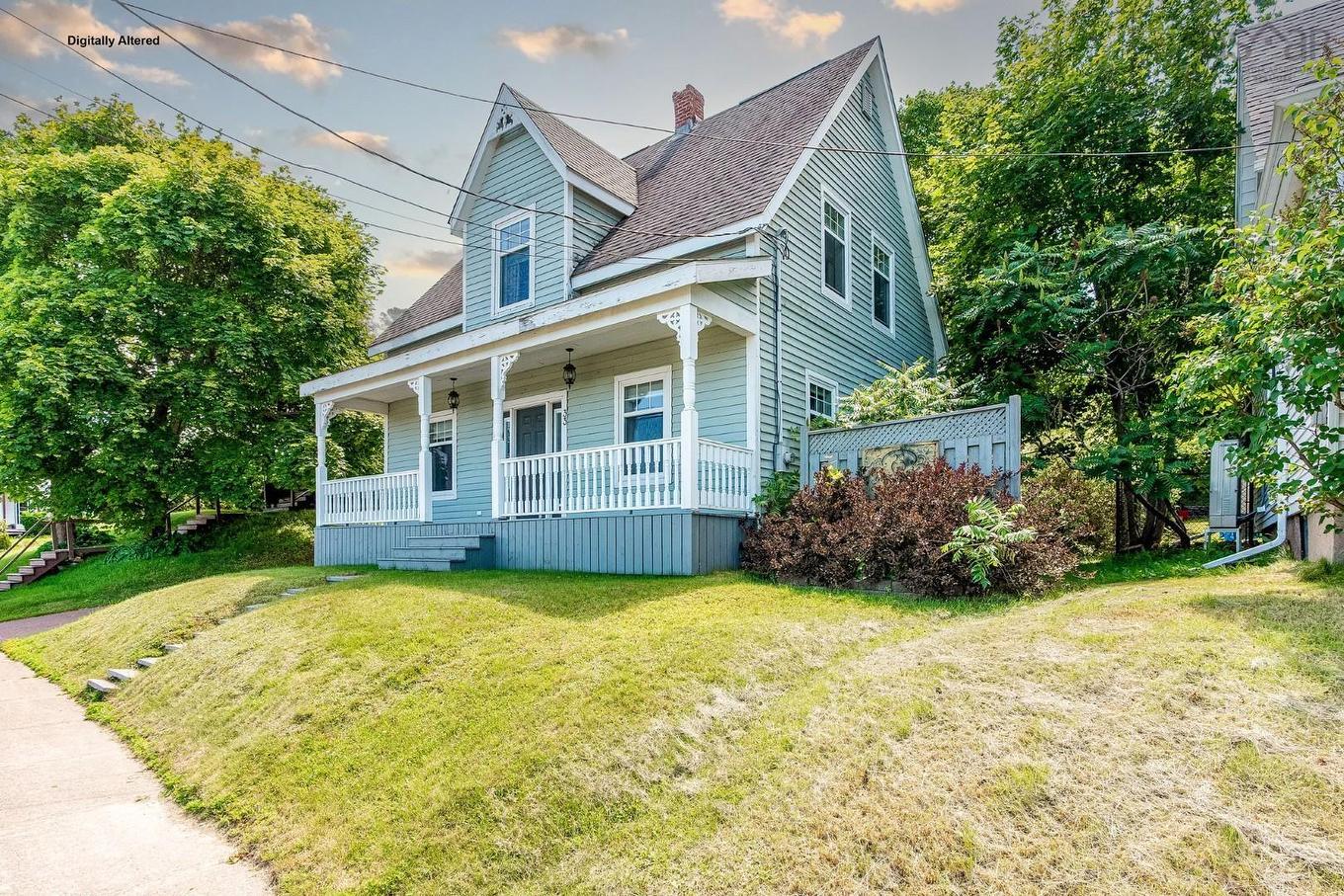 33 Beacon Street, Amherst, NS - Outdoor With Deck Patio Veranda