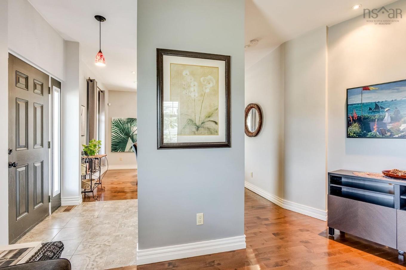 33 Beacon Street, Amherst, NS - Indoor