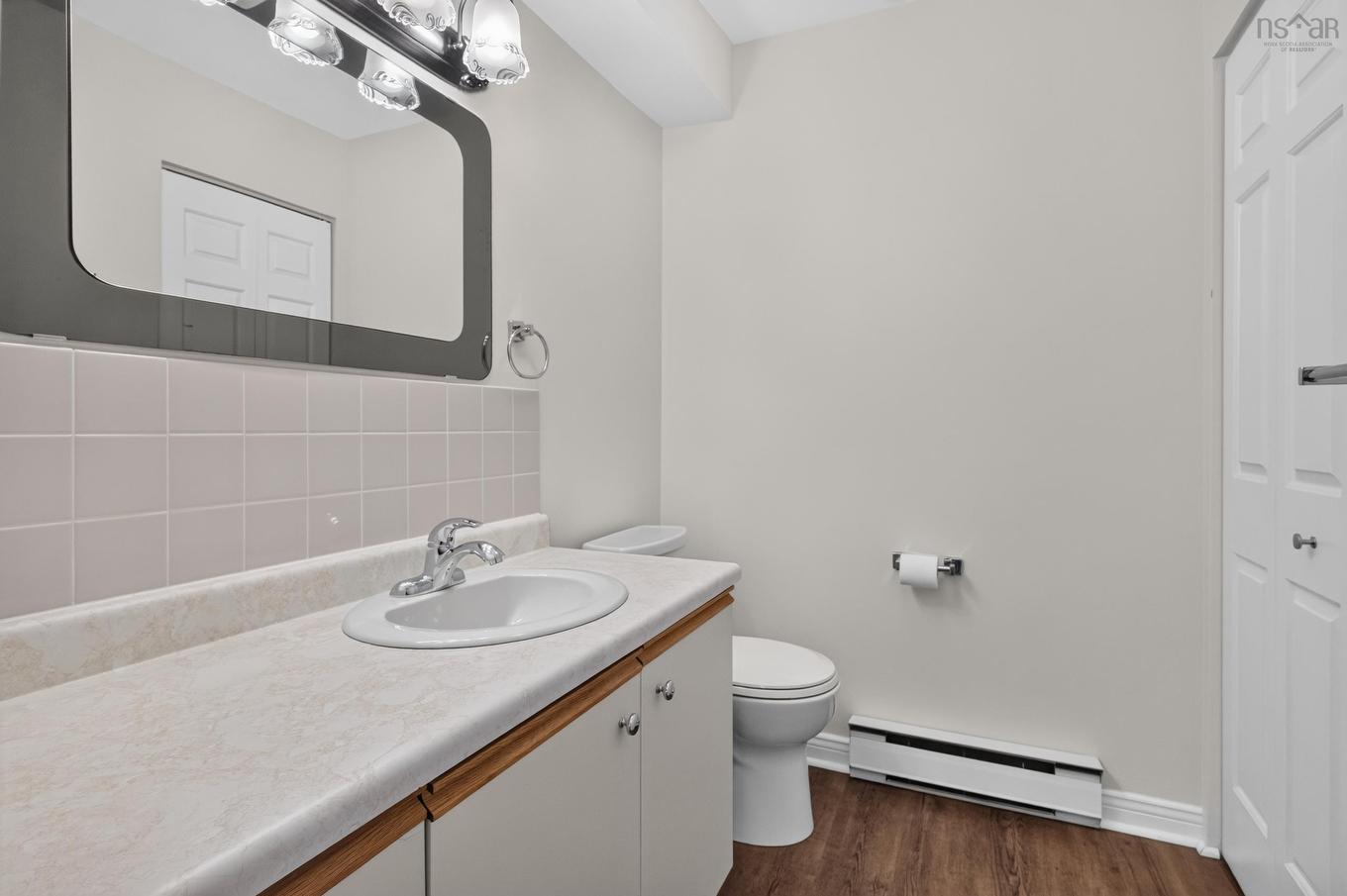 206 403 Prince Street, Truro, NS - Indoor Photo Showing Bathroom