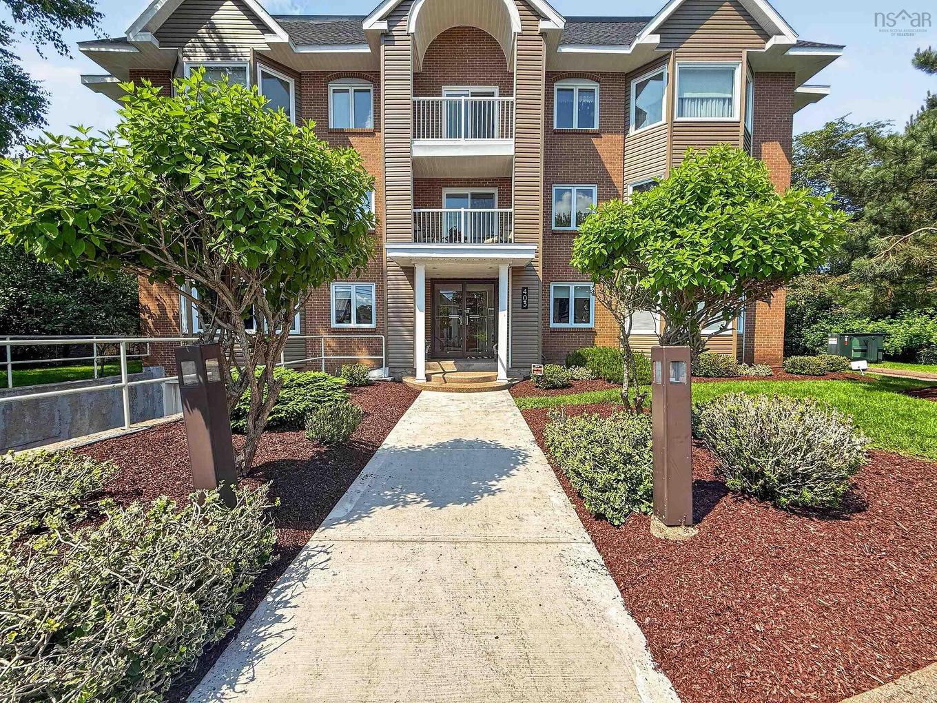 206 403 Prince Street, Truro, NS - Outdoor With Balcony With Facade