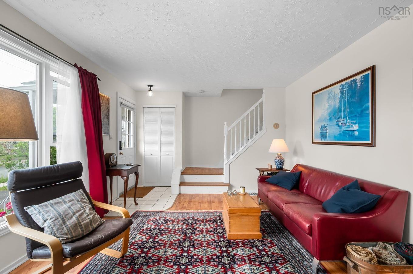 484 Spring Avenue, Dartmouth, NS - Indoor Photo Showing Living Room