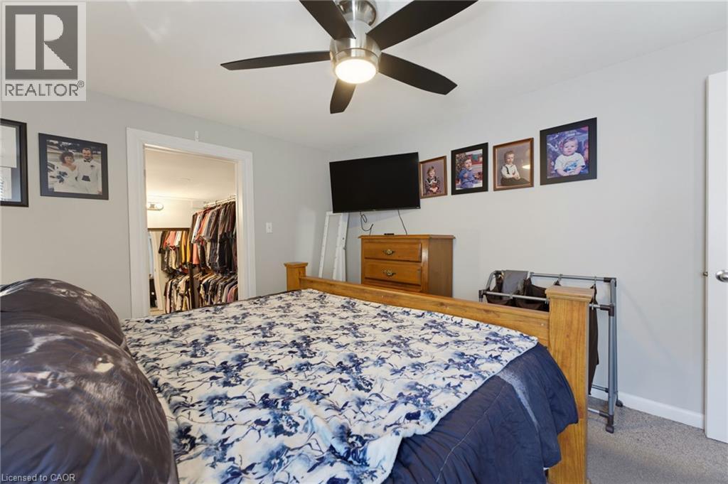 735 Dunn Avenue, Hamilton, ON - Indoor Photo Showing Bedroom