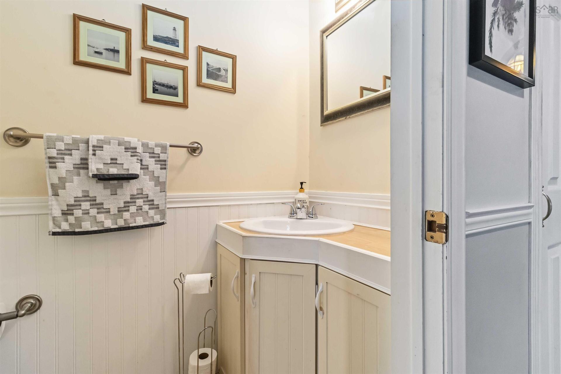 34 Forestside Crescent, Halifax, NS