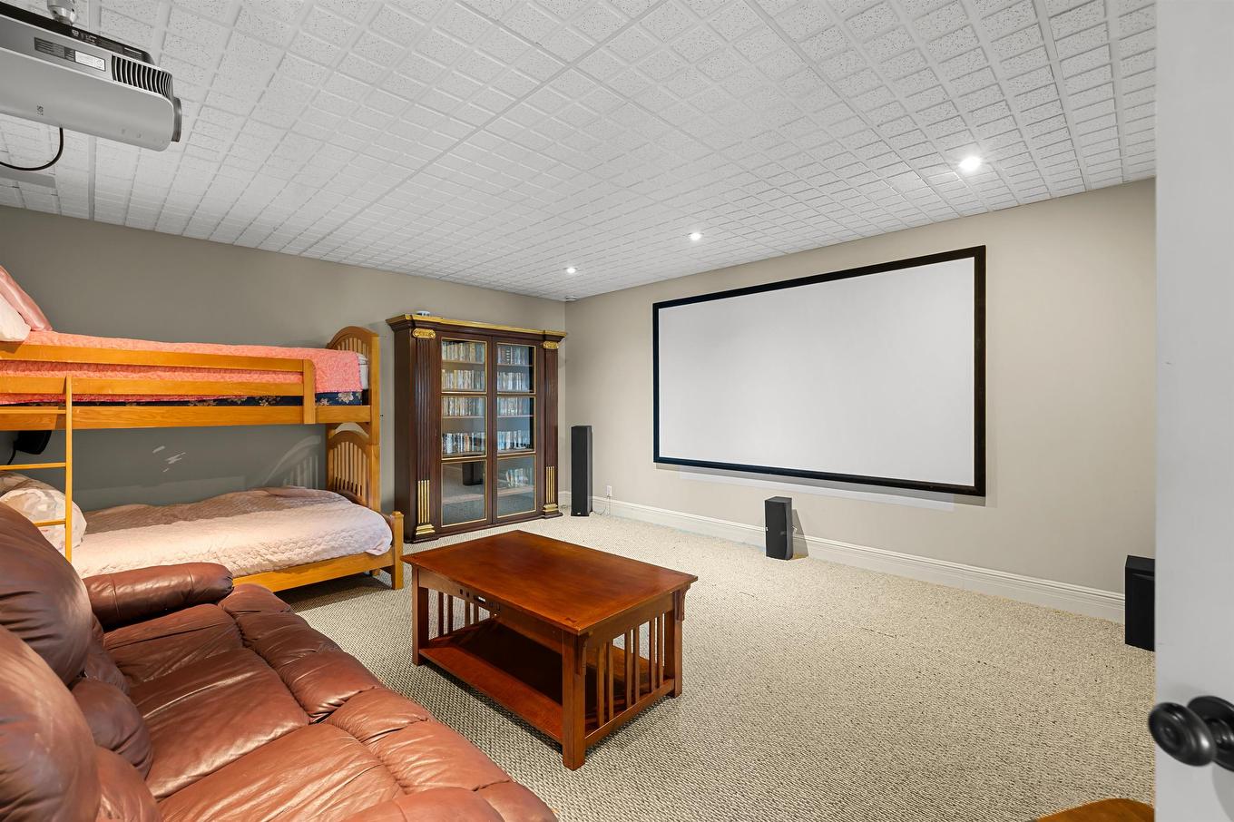 40 Sunset Drive, Souris, PE - Indoor