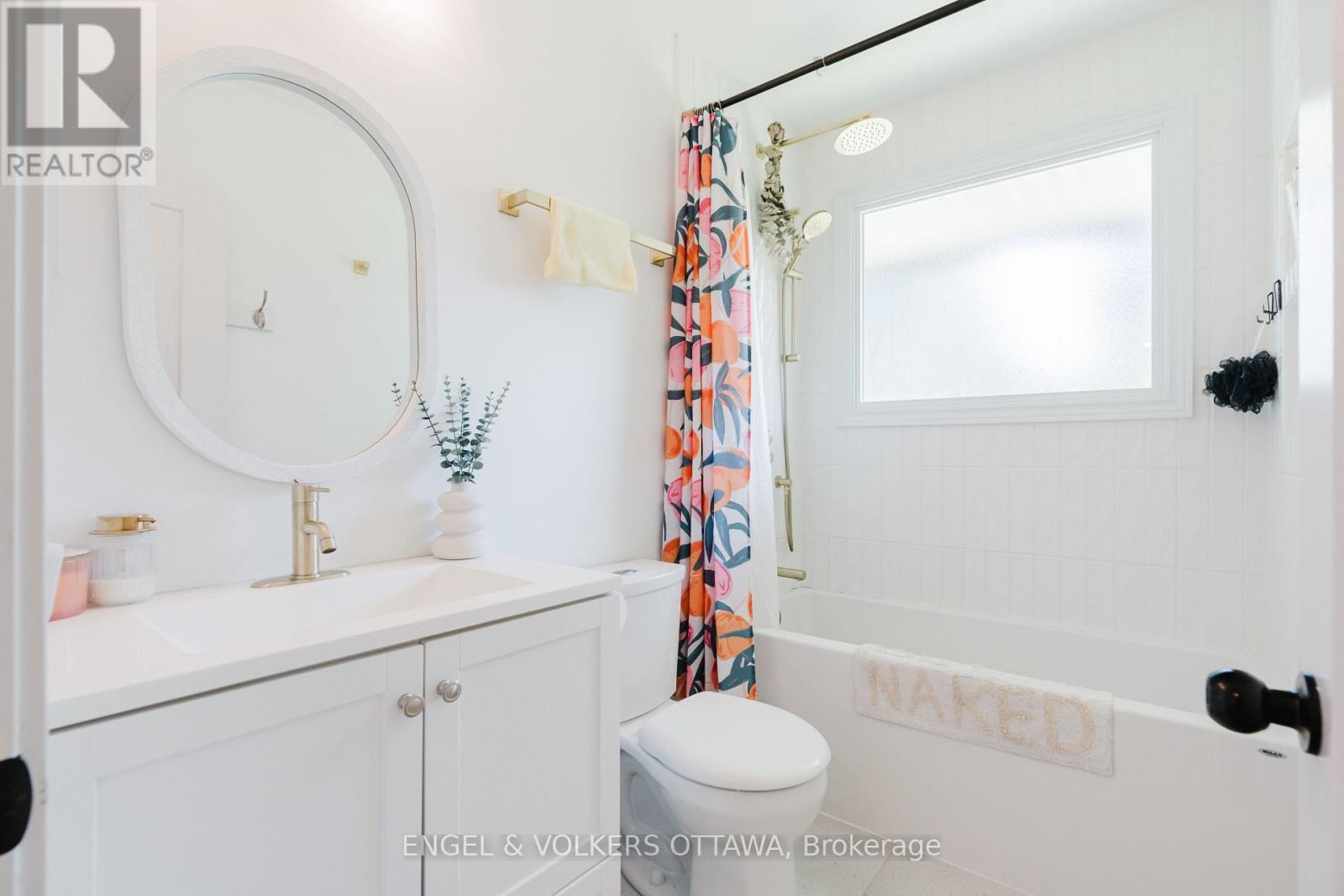 2995 Cowan Crescent, Ottawa, ON - Indoor Photo Showing Bathroom