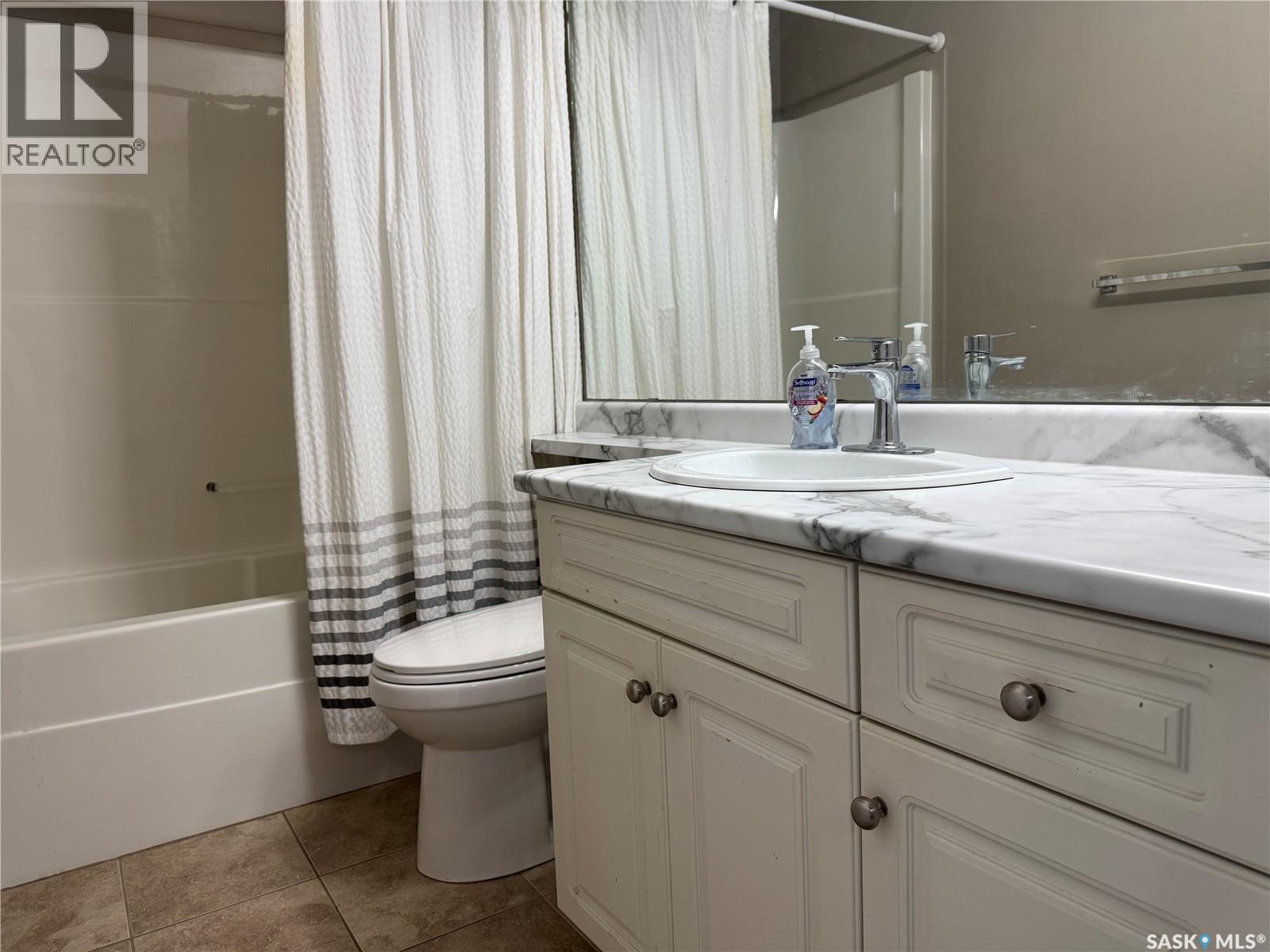 82 203 Herold Terrace, Saskatoon, SK - Indoor Photo Showing Bathroom