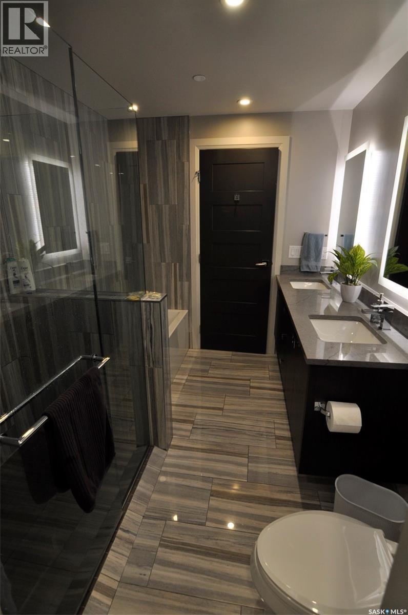 302 637 University Drive, Saskatoon, SK - Indoor Photo Showing Bathroom