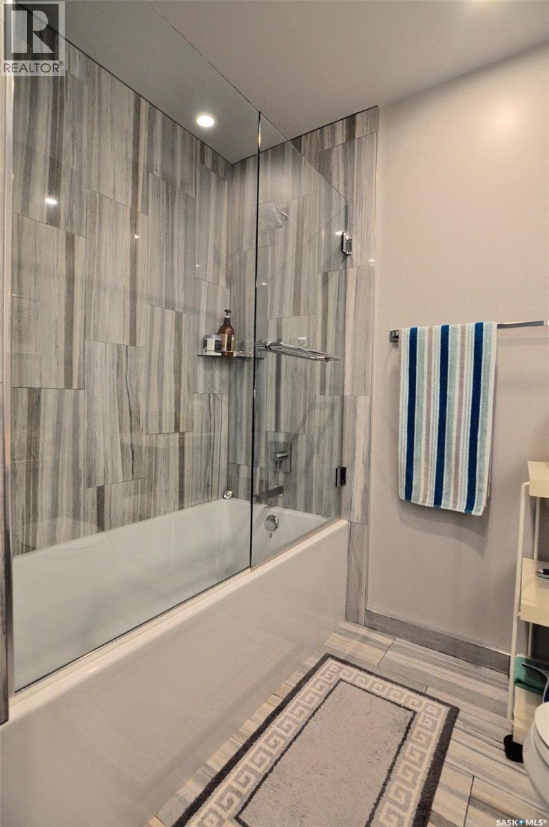 302 637 University Drive, Saskatoon, SK - Indoor Photo Showing Bathroom