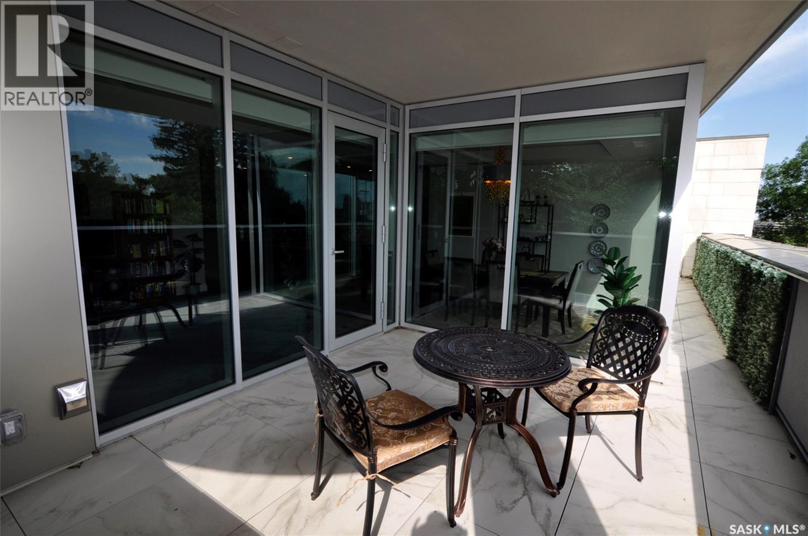 302 637 University Drive, Saskatoon, SK - Outdoor With Deck Patio Veranda With Exterior