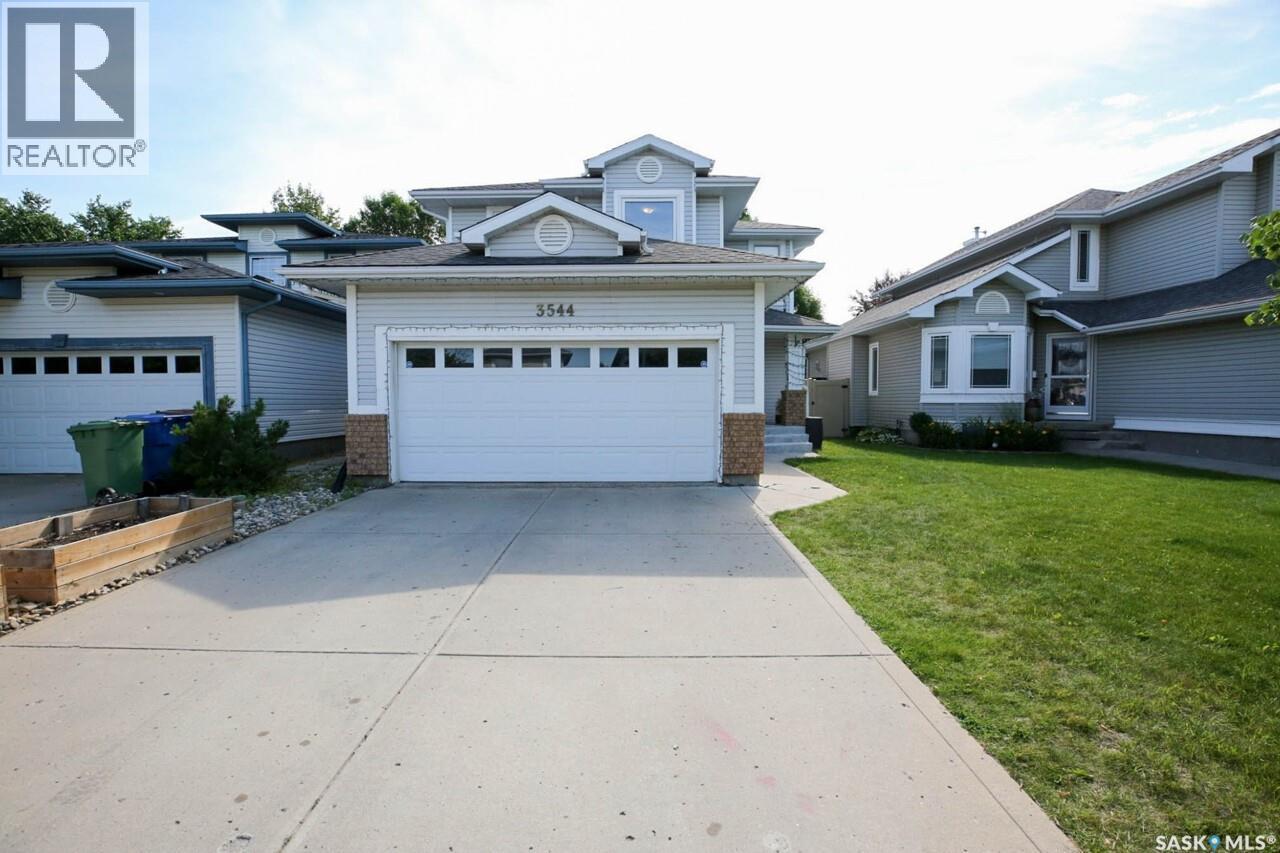 3544 Basswood Grove, Regina, SK - Outdoor With Facade
