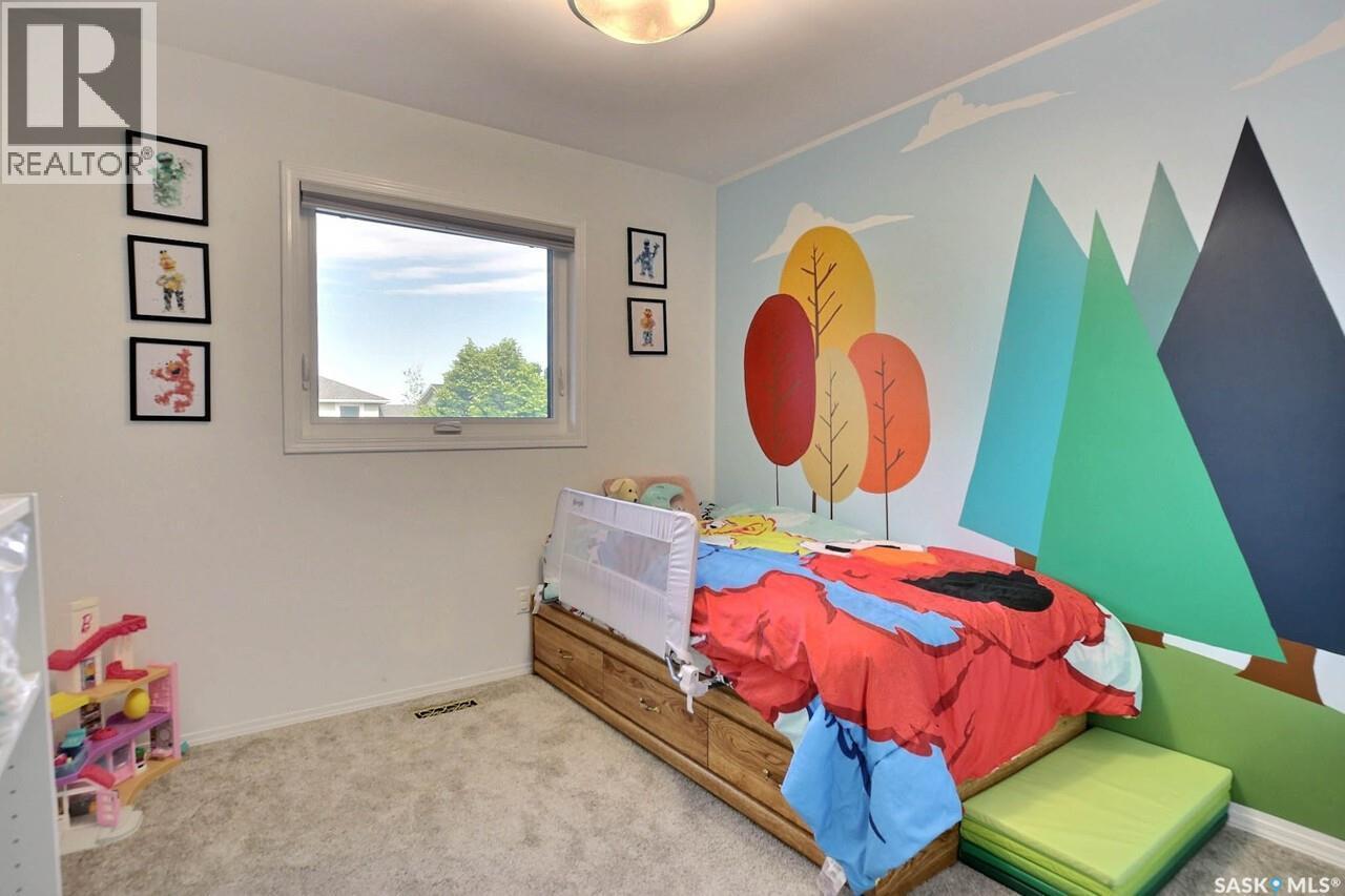 3544 Basswood Grove, Regina, SK - Indoor Photo Showing Bedroom