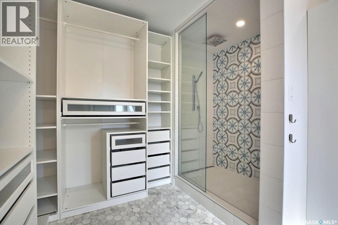 3544 Basswood Grove, Regina, SK - Indoor Photo Showing Bathroom