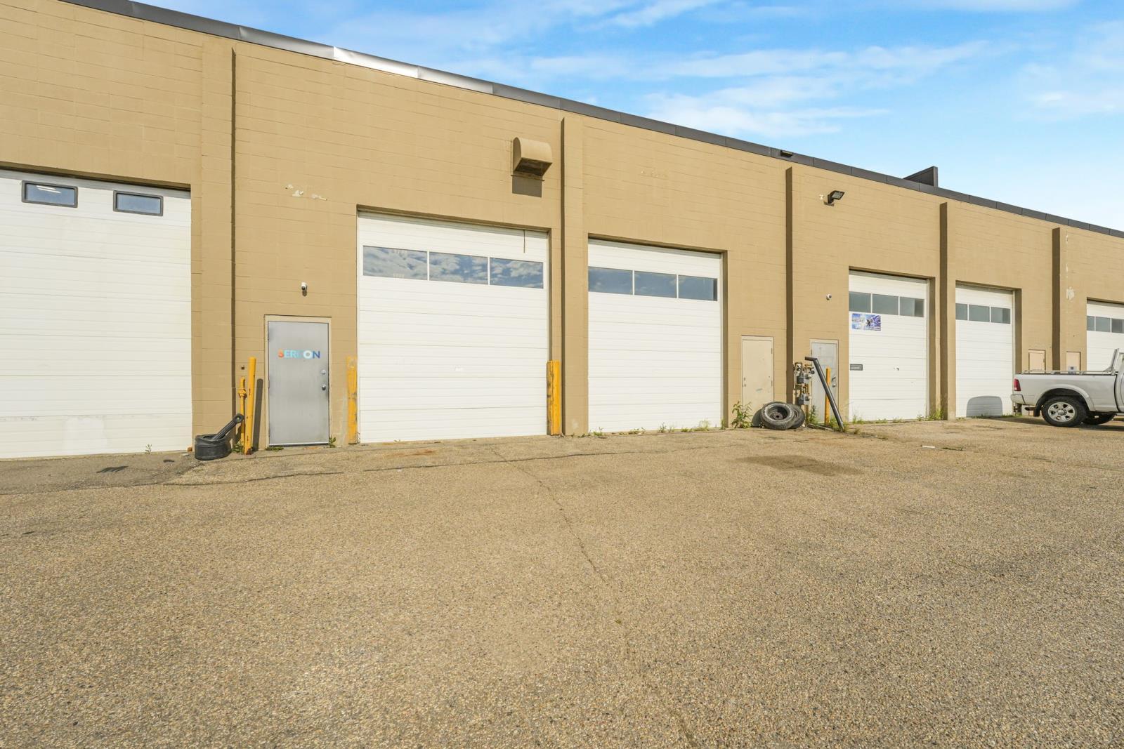 20406-20408 107 Ave Nw, Edmonton, AB