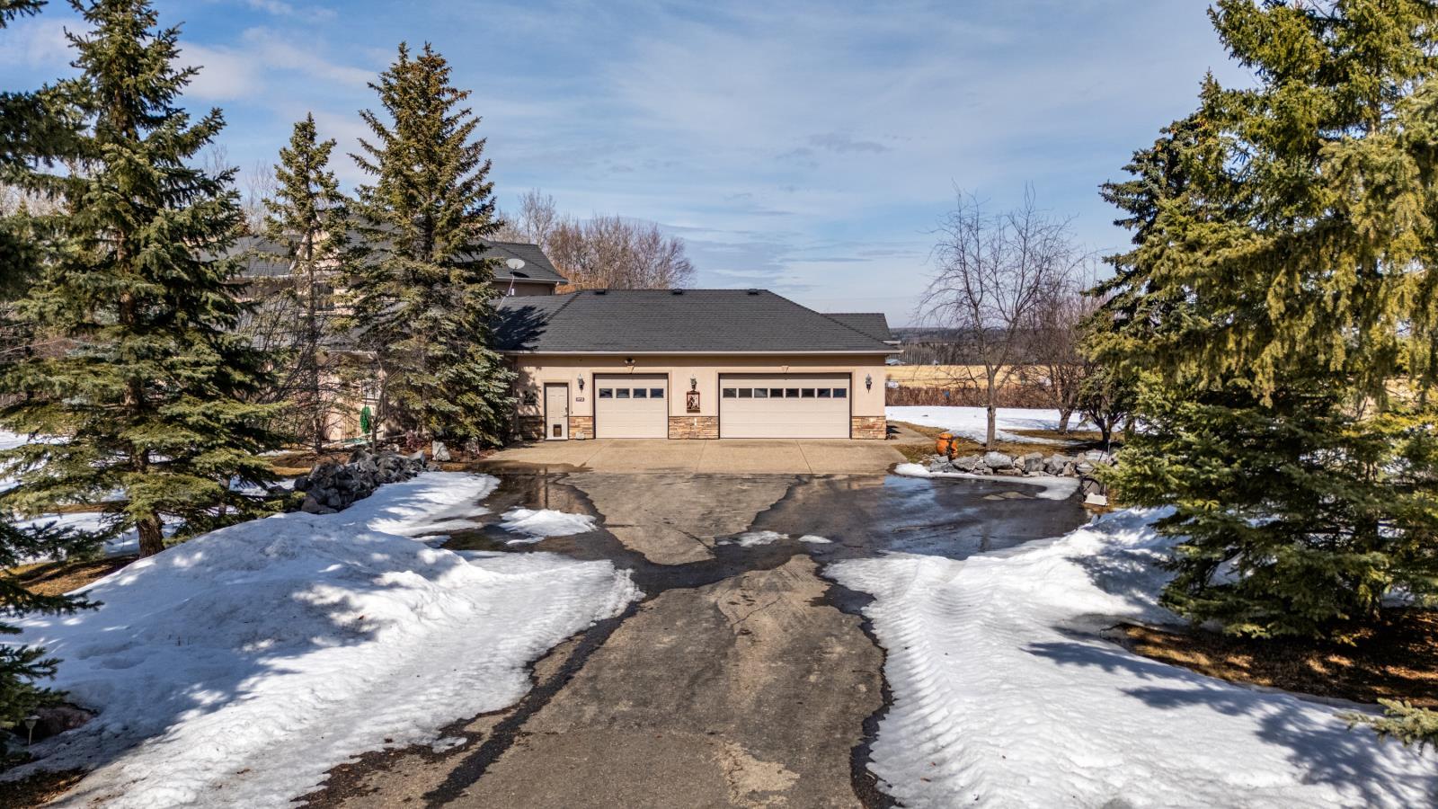 22031 Twp Rd 472, Warburg, AB