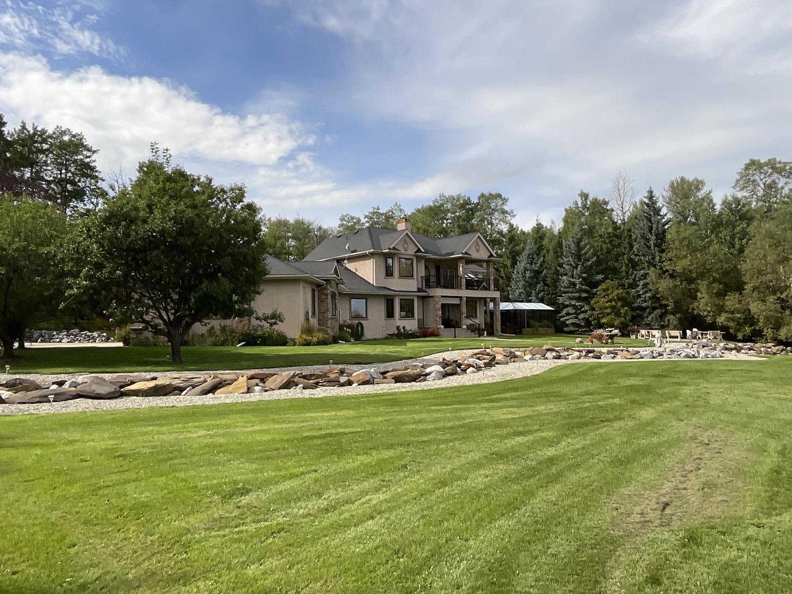 22031 Twp Rd 472, Warburg, AB