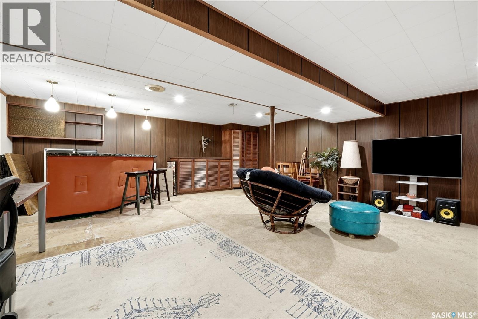 111 Bell Street, Regina, SK - Indoor