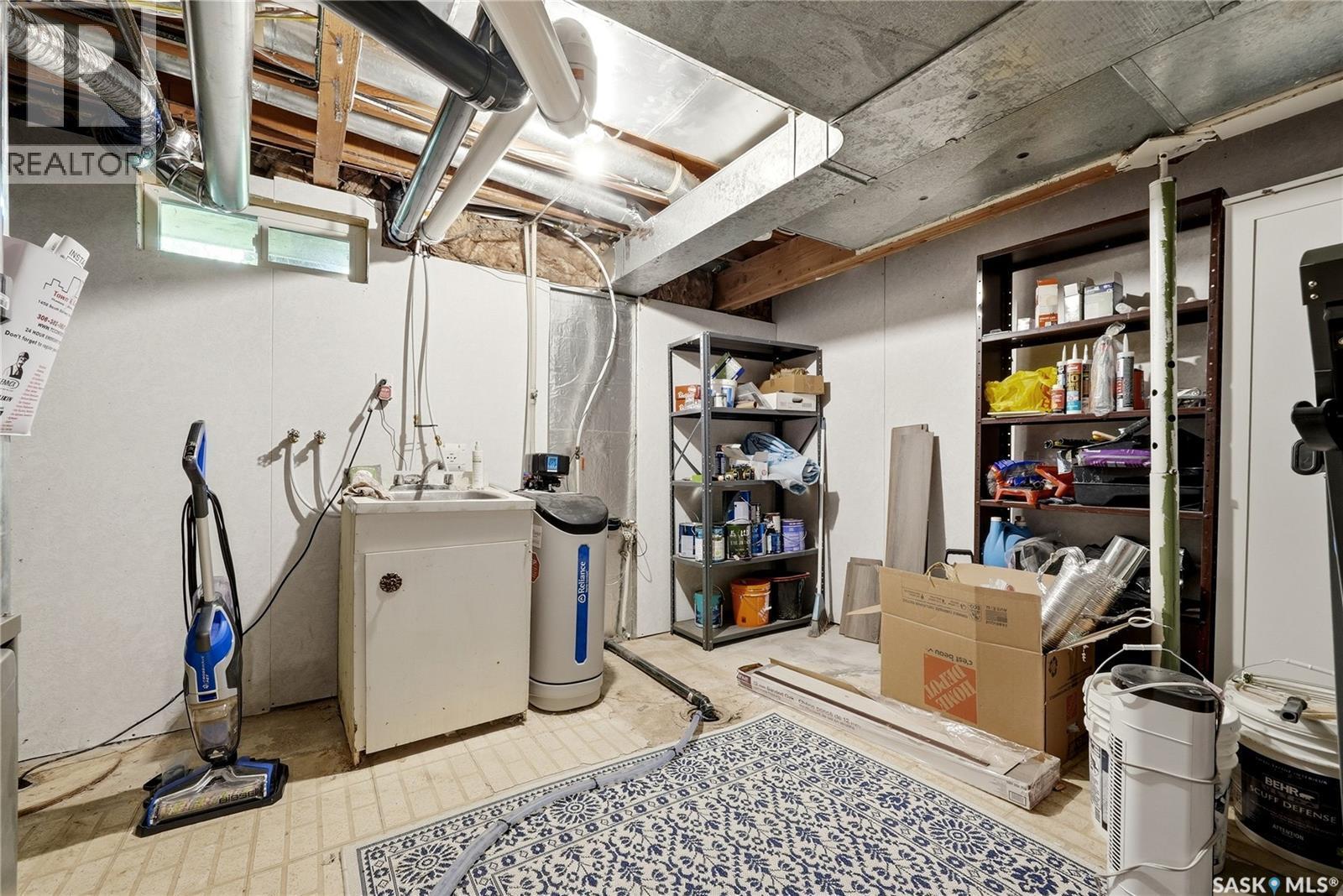 111 Bell Street, Regina, SK - Indoor Photo Showing Basement