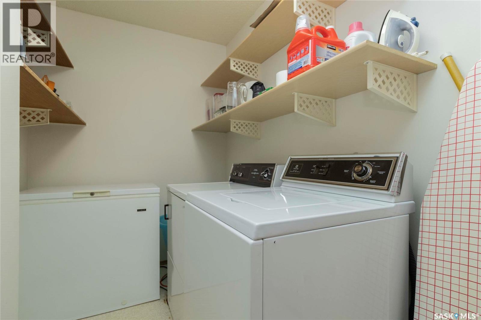 111 425 115Th Street E, Saskatoon, SK - Indoor Photo Showing Laundry Room