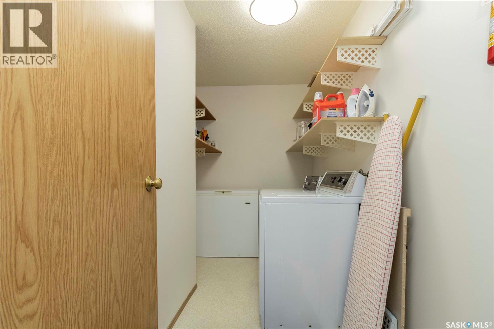 111 425 115Th Street E, Saskatoon, SK - Indoor Photo Showing Laundry Room