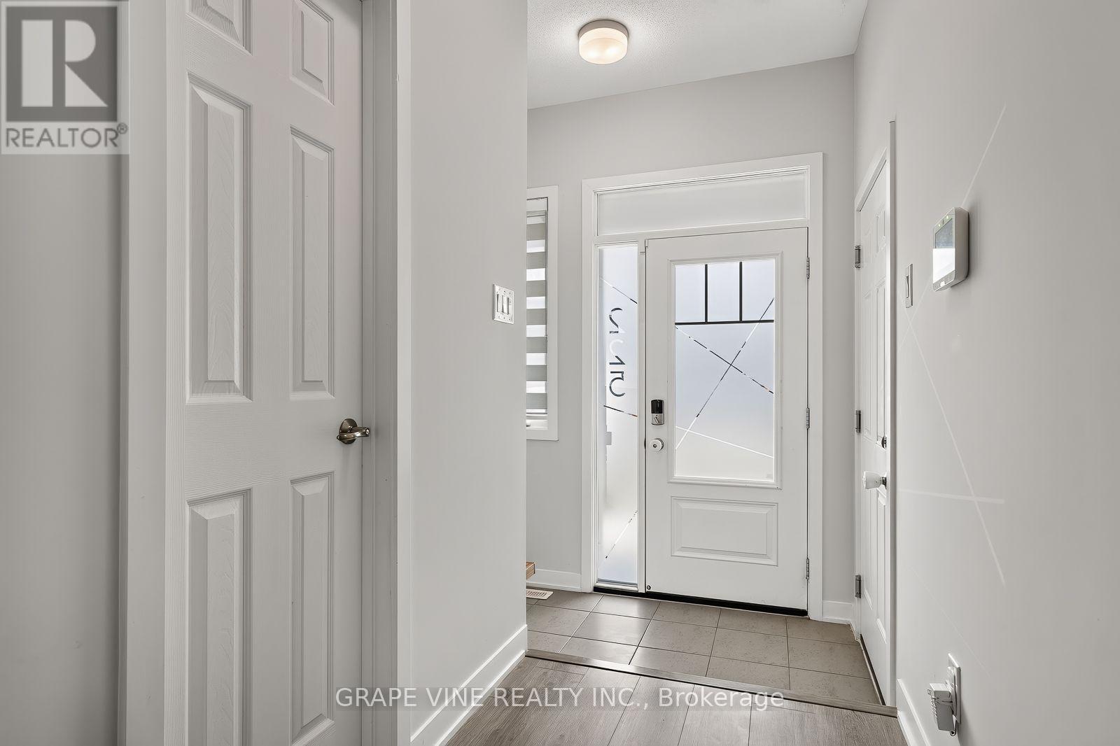 225 Billrian Crescent, Ottawa, ON - Indoor Photo Showing Other Room