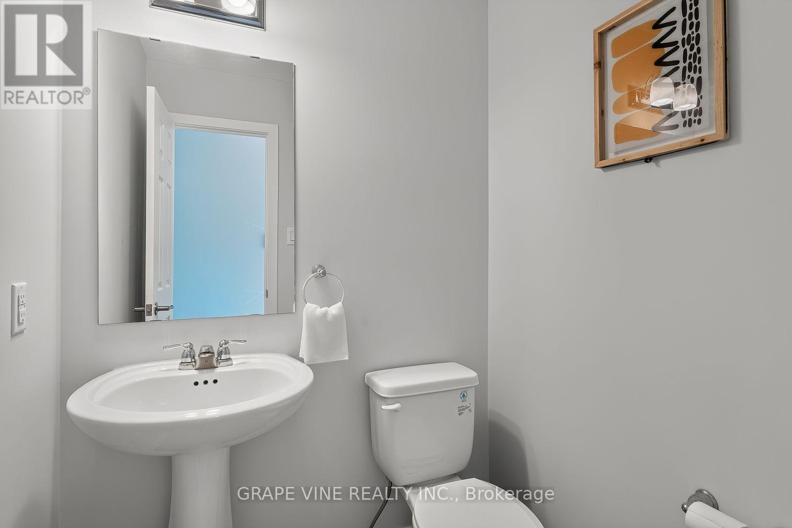 225 Billrian Crescent, Ottawa, ON - Indoor Photo Showing Bathroom