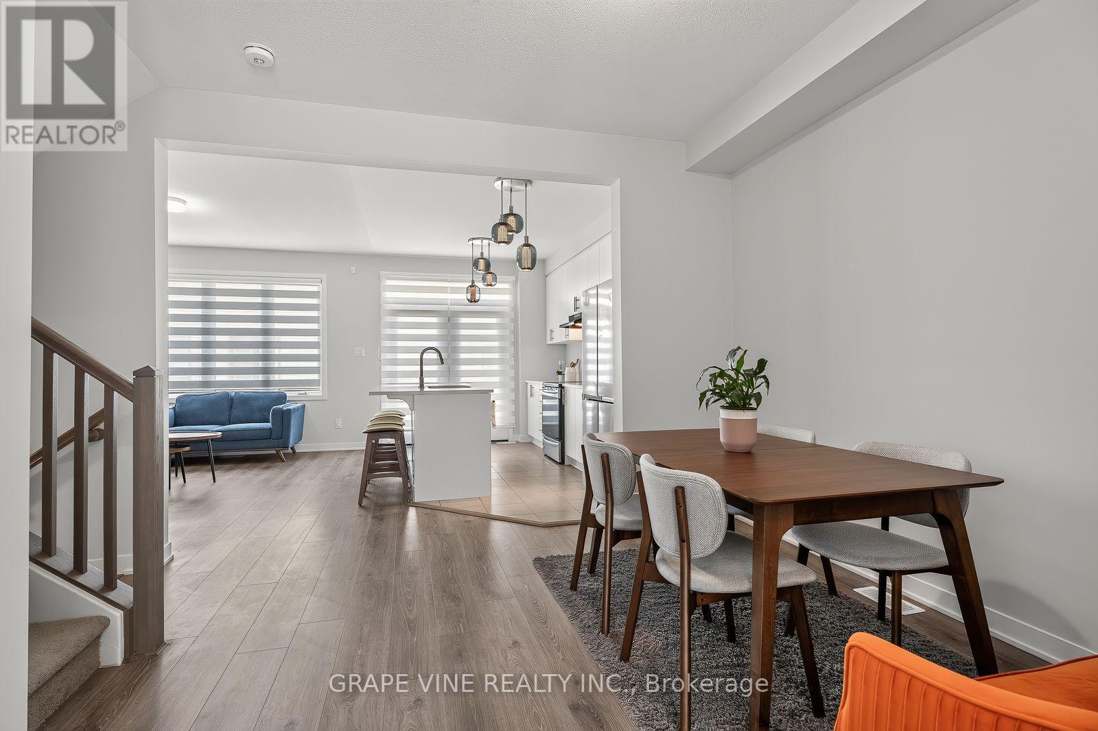 225 Billrian Crescent, Ottawa, ON - Indoor Photo Showing Dining Room