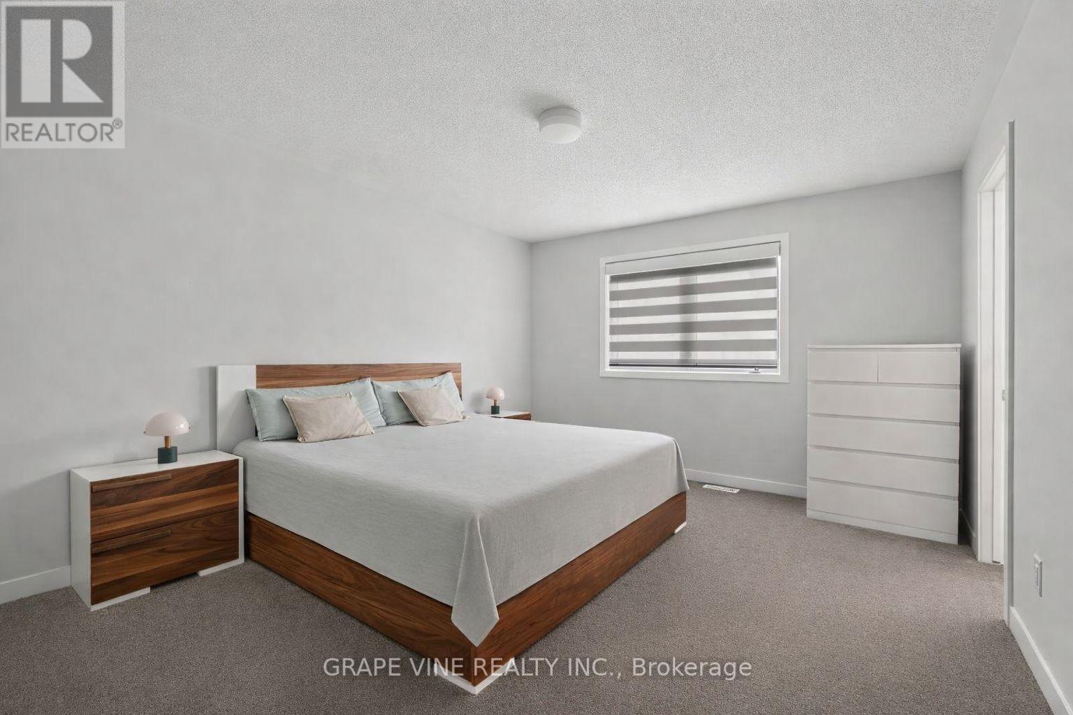 225 Billrian Crescent, Ottawa, ON - Indoor Photo Showing Bedroom