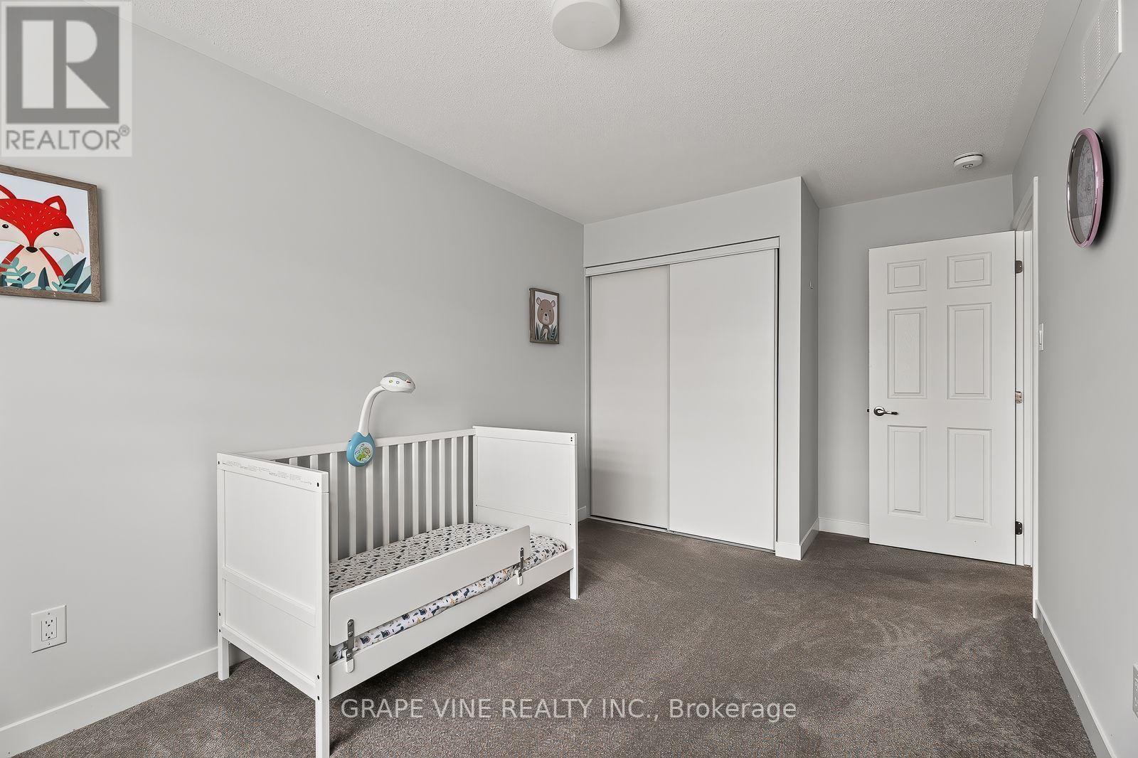 225 Billrian Crescent, Ottawa, ON - Indoor Photo Showing Bedroom