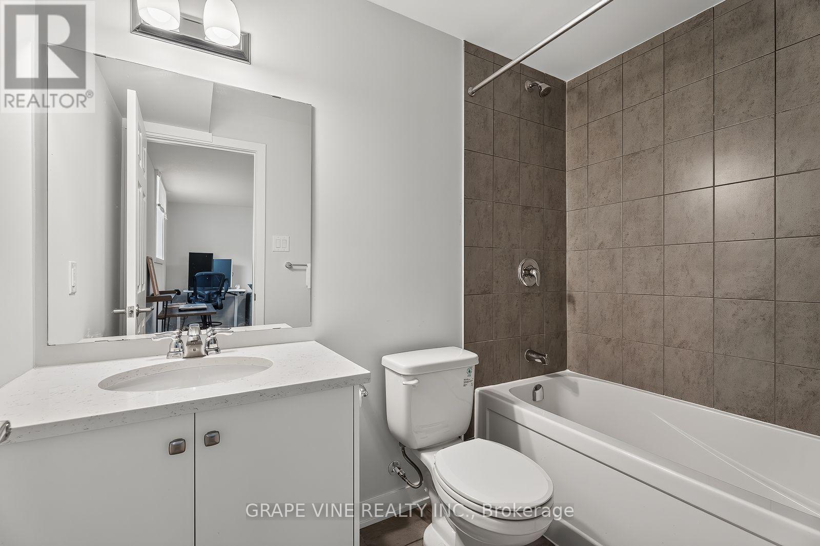 225 Billrian Crescent, Ottawa, ON - Indoor Photo Showing Bathroom