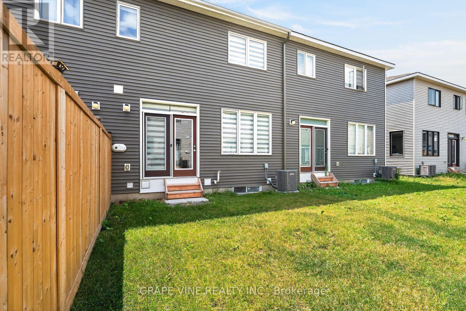 225 Billrian Crescent, Ottawa, ON - Outdoor