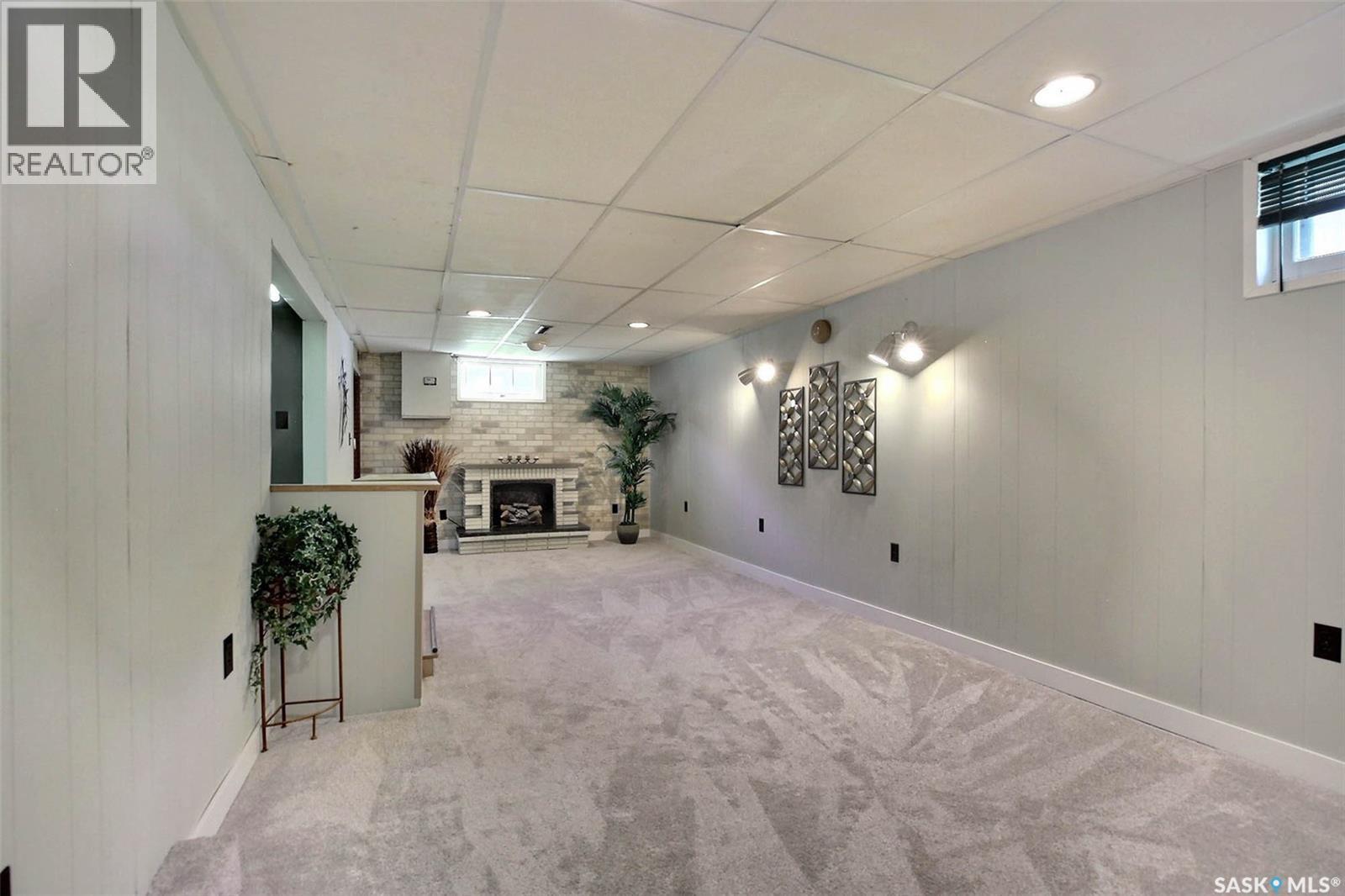2802 Mctavish Street, Regina, SK - Indoor