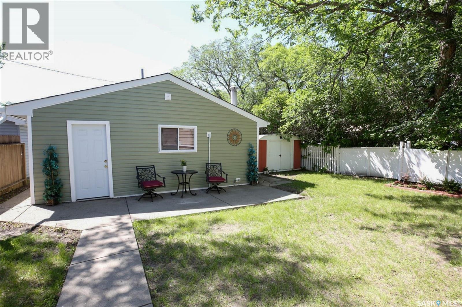 2802 Mctavish Street, Regina, SK - Outdoor
