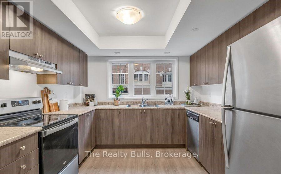 146 Giboulee Path, Oshawa, ON - Indoor Photo Showing Kitchen With Stainless Steel Kitchen With Double Sink