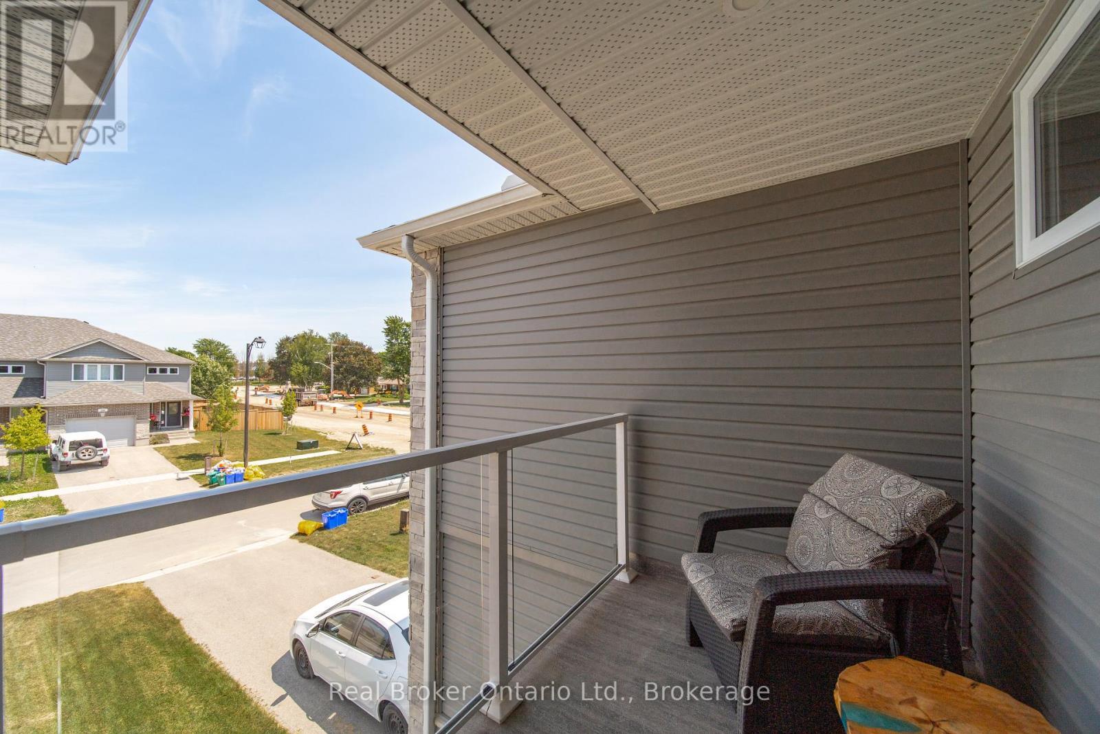 103 Stephenson Way, Minto, ON - Outdoor With Balcony With Exterior