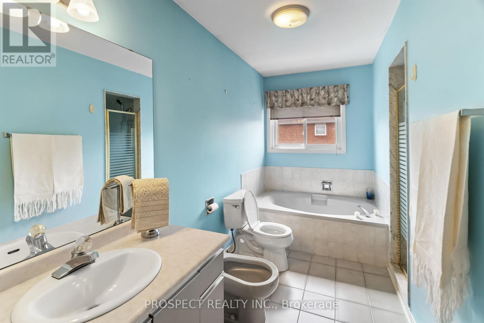 9 Wheatley Road, Vaughan, ON - Indoor Photo Showing Bathroom