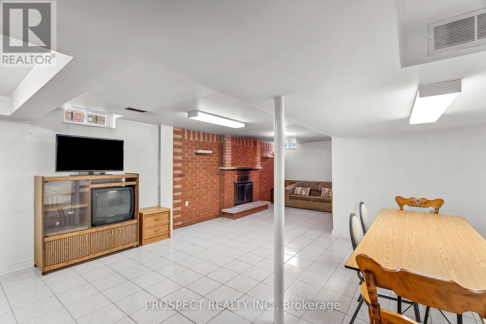 9 Wheatley Road, Vaughan, ON - Indoor