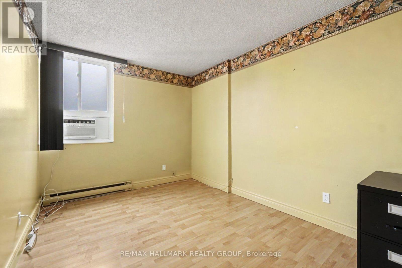 1417 - 2000 Jasmine Crescent, Ottawa, ON - Indoor Photo Showing Other Room
