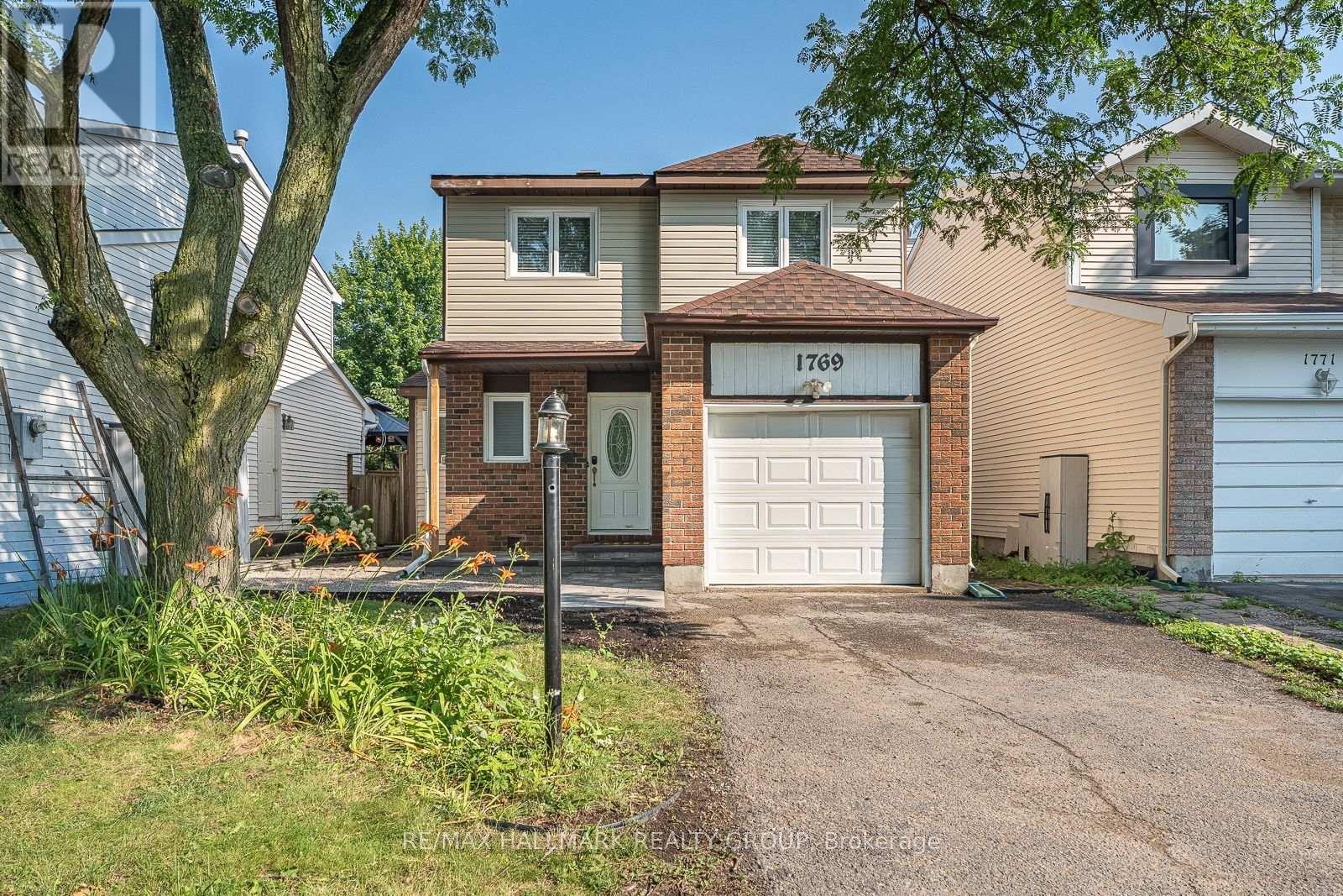 1769 Bromont Way, Ottawa, ON - Outdoor