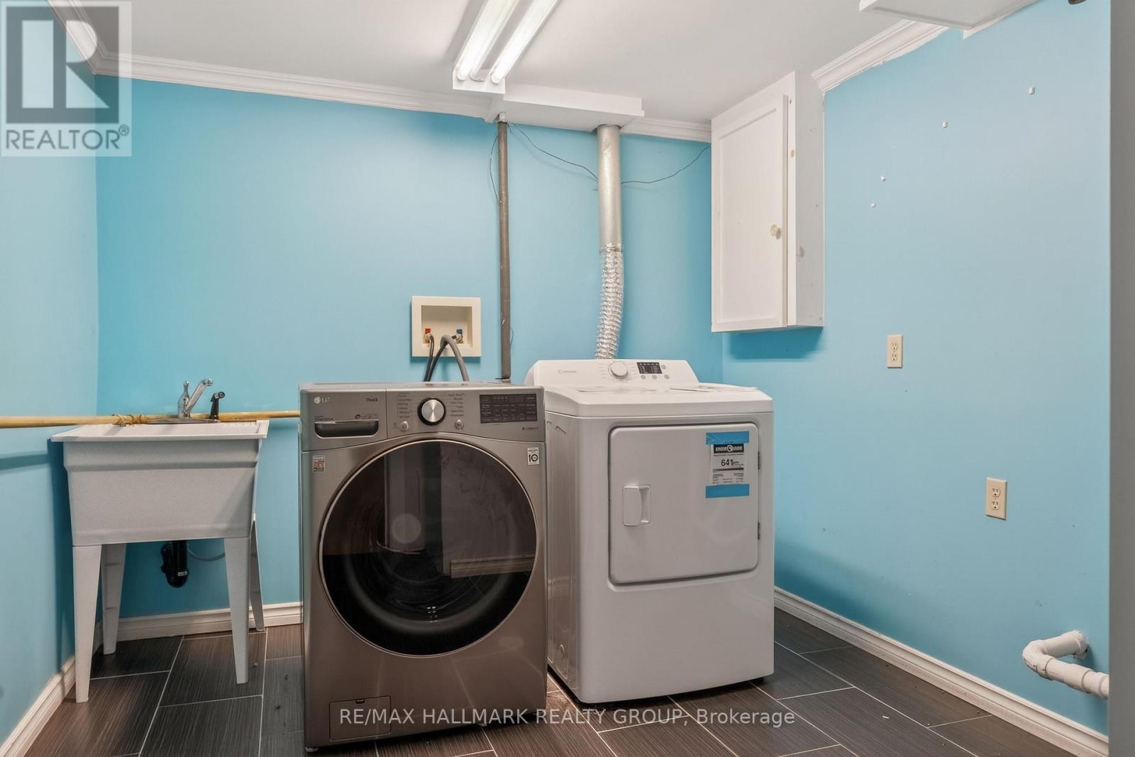 1769 Bromont Way, Ottawa, ON - Indoor Photo Showing Laundry Room