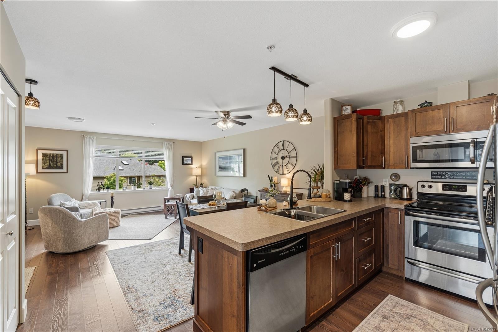 #202-4442 Hedgestone Pl, Nanaimo, BC