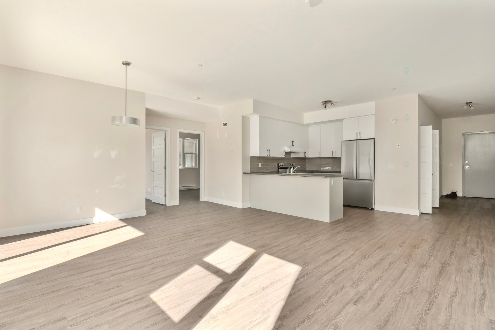 Overall view - 106-6 Rue Du Curé-André-Préseault, Gatineau (Gatineau), QC - Indoor Photo Showing Kitchen