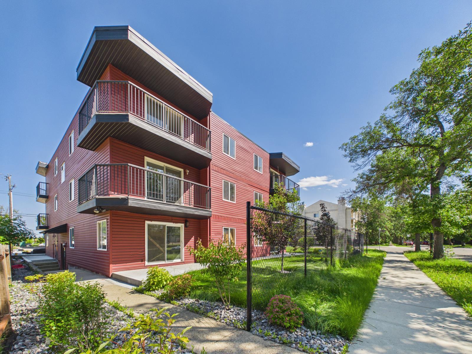 12222 111 Ave Nw, Edmonton, AB - Outdoor
