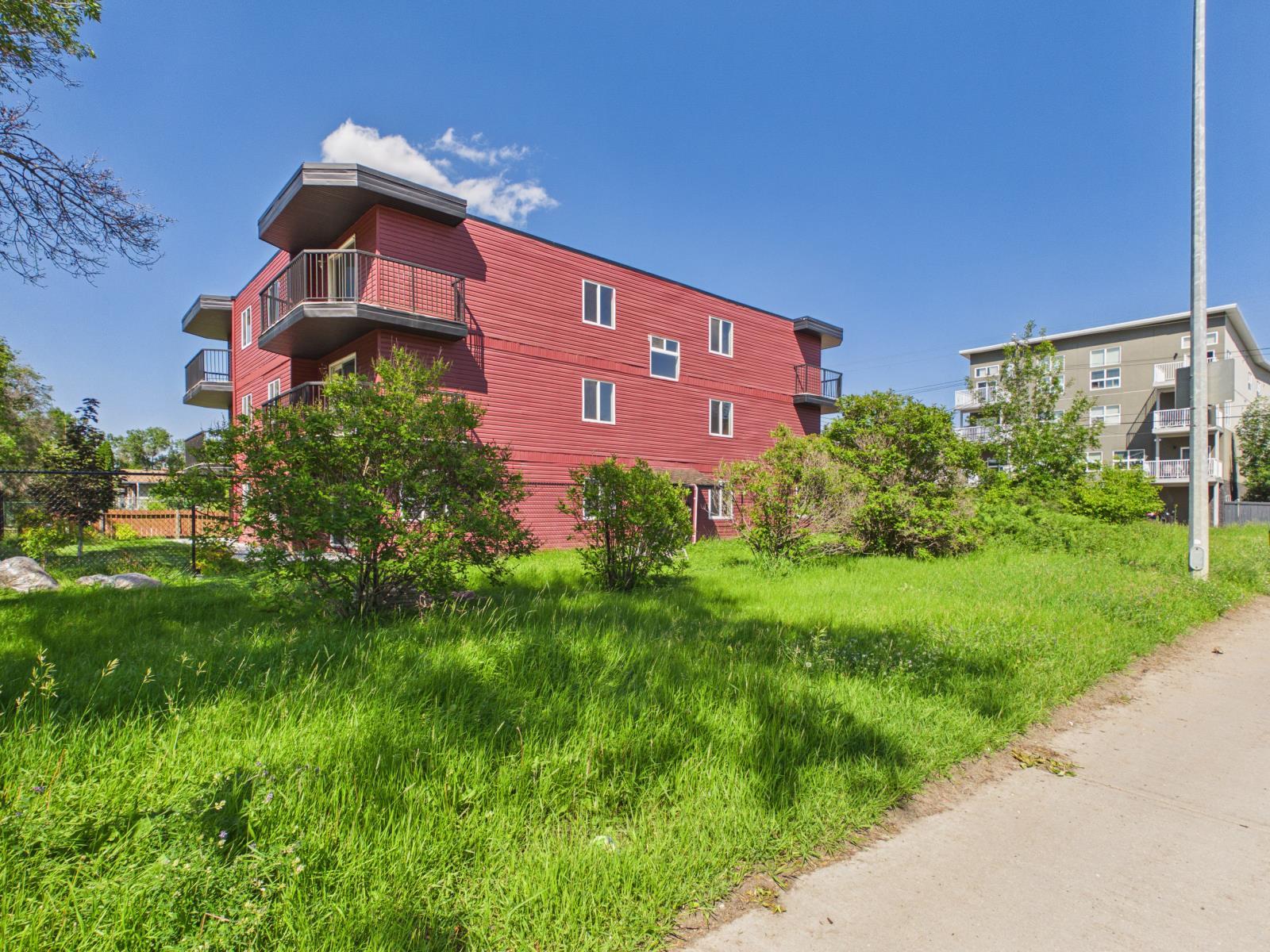 12222 111 Ave Nw, Edmonton, AB - Outdoor