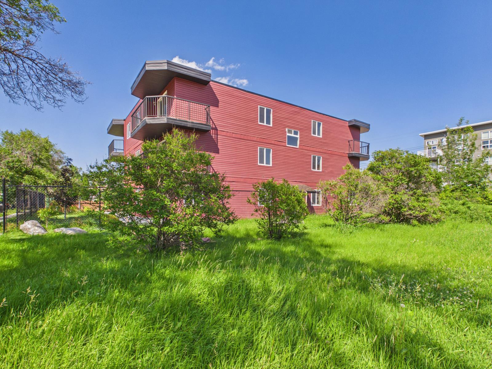 12222 111 Ave Nw, Edmonton, AB - Outdoor
