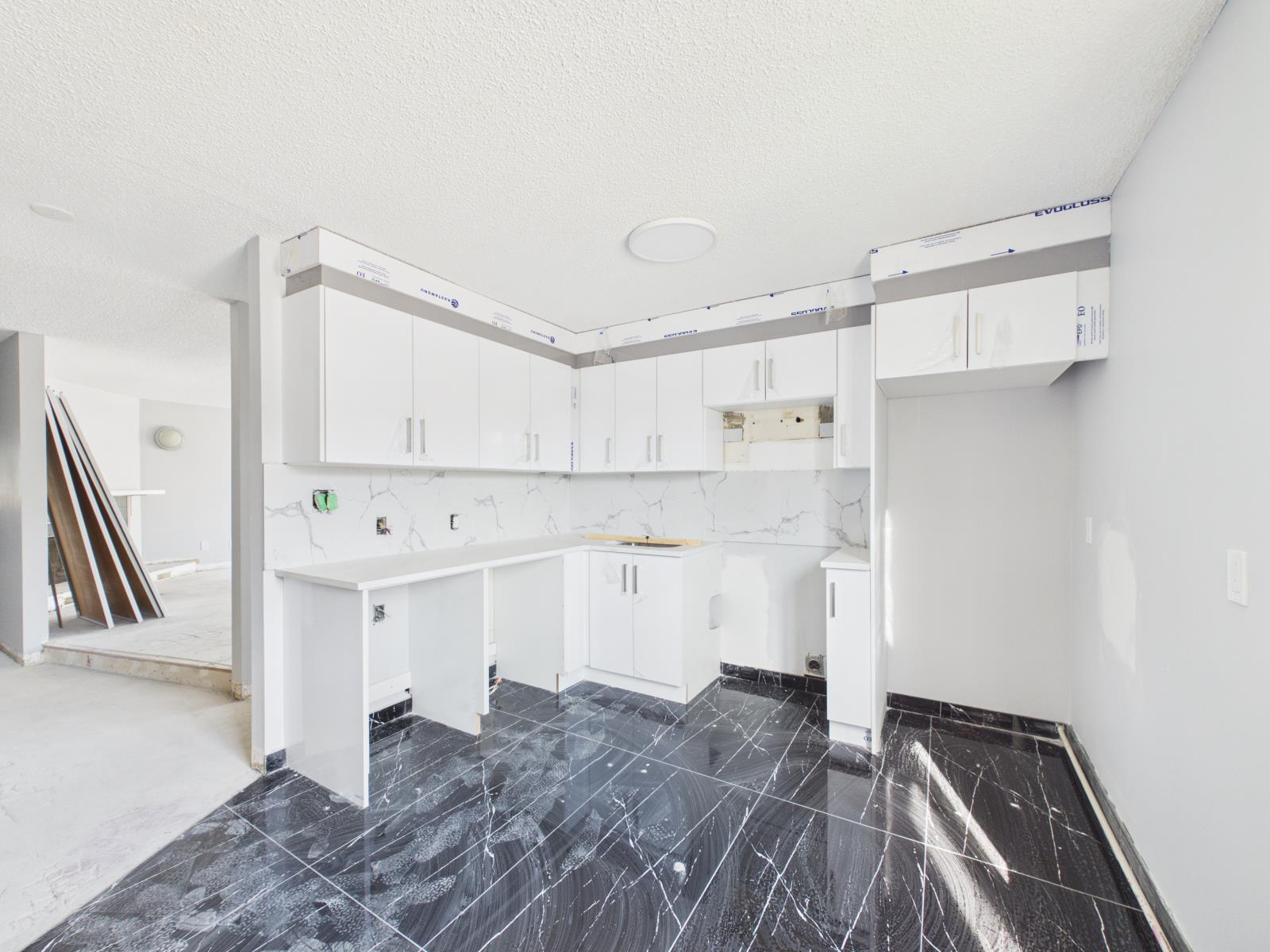 12222 111 Ave Nw, Edmonton, AB - Indoor