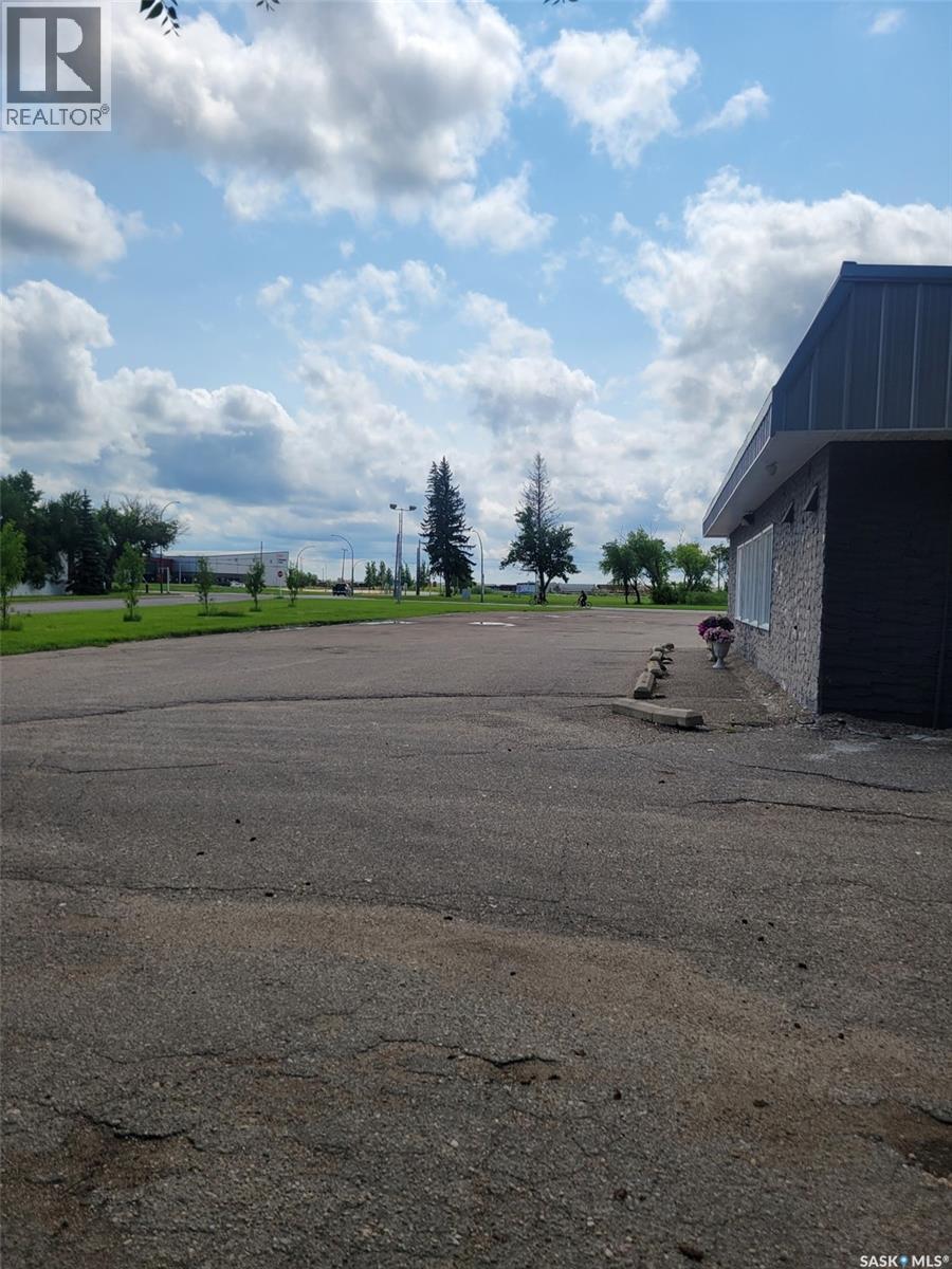 702 3Rd Avenue W, Melville, SK