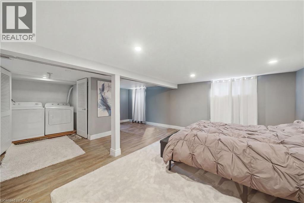 601 York Road, Dundas, ON - Indoor