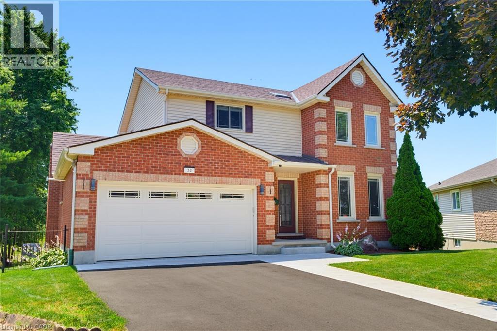 32 Stonehaven Place, Cambridge, ON - Outdoor With Facade