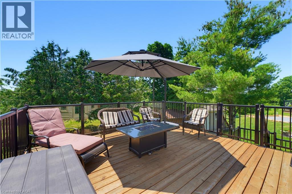 32 Stonehaven Place, Cambridge, ON - Outdoor With Deck Patio Veranda With Exterior